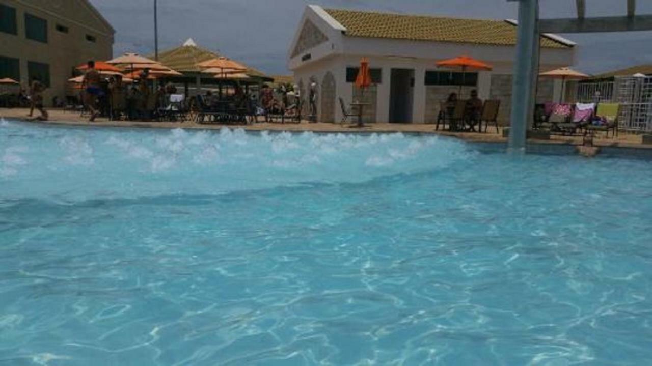 Lacqua Di Roma Com Piscina De Ondas Caldas Novas Luaran gambar